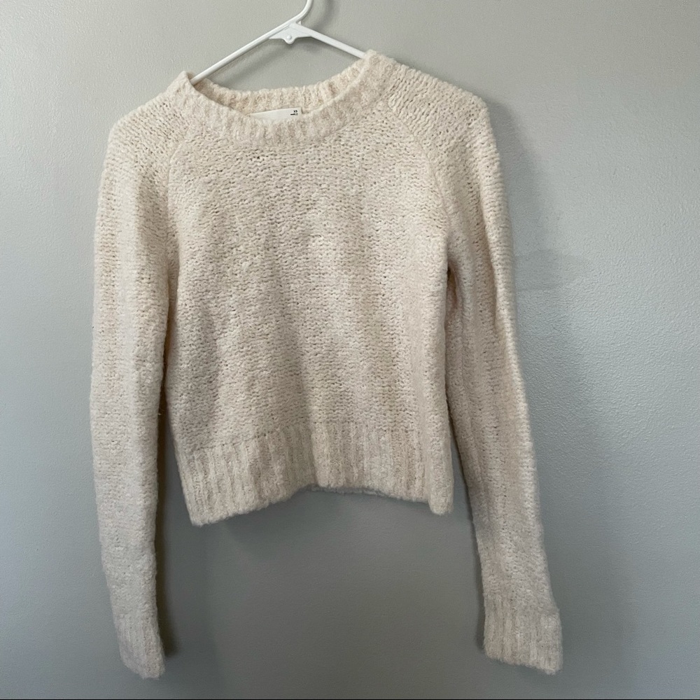 Aritzia Wilfred sweater